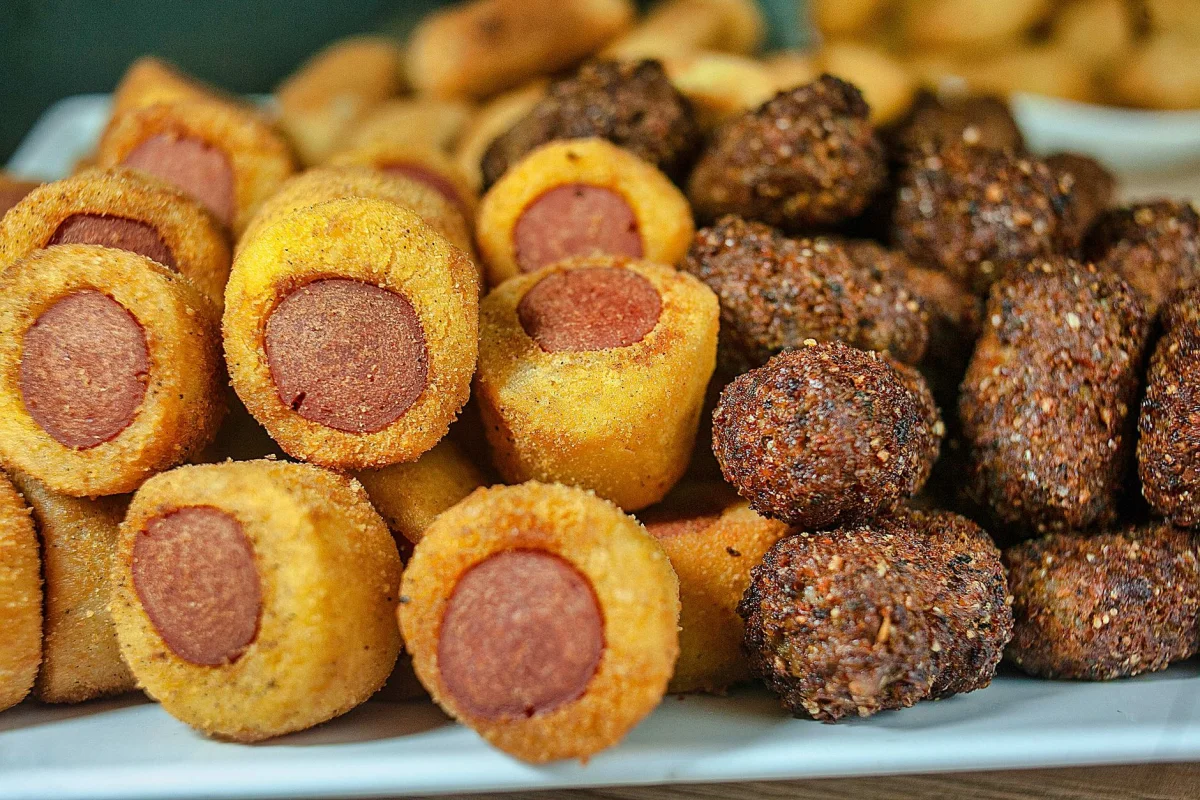 Caldo de Cana e Pastel Mania