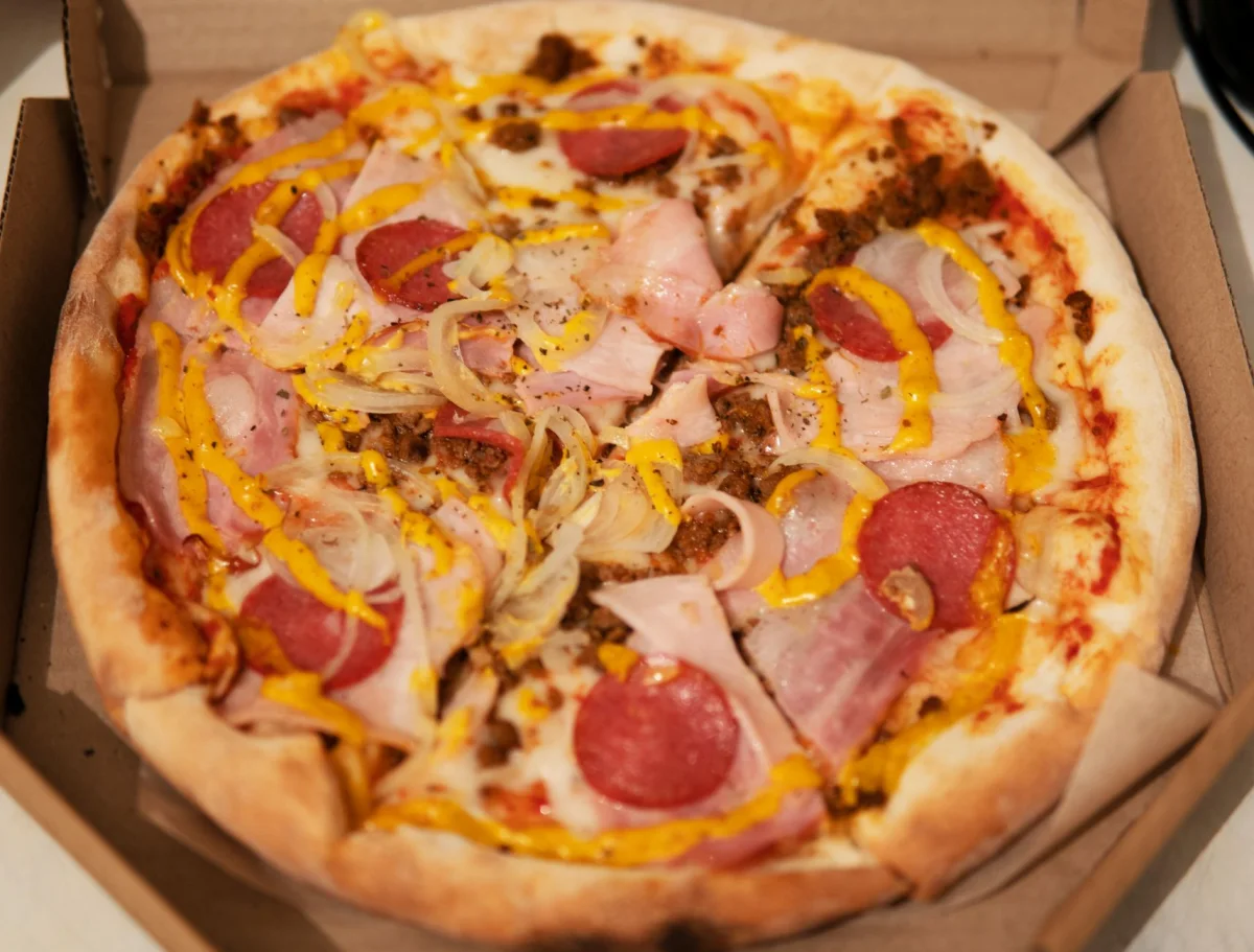 Black Pizza
